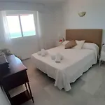 Spacious Flat In - Boliches Фуэнхирола